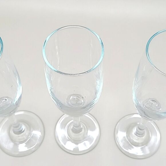 Set of 3 Crystal Clear Champagne Flutes - Picture 2 of 3